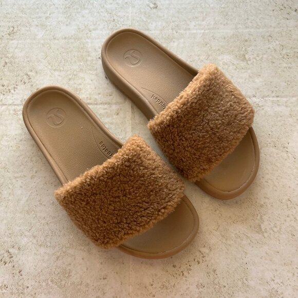 Lululemon Womens Fleece-Trimmed Slides Tan Beige Size 6 Comfort Slip-On Sandals - Picture 2 of 10
